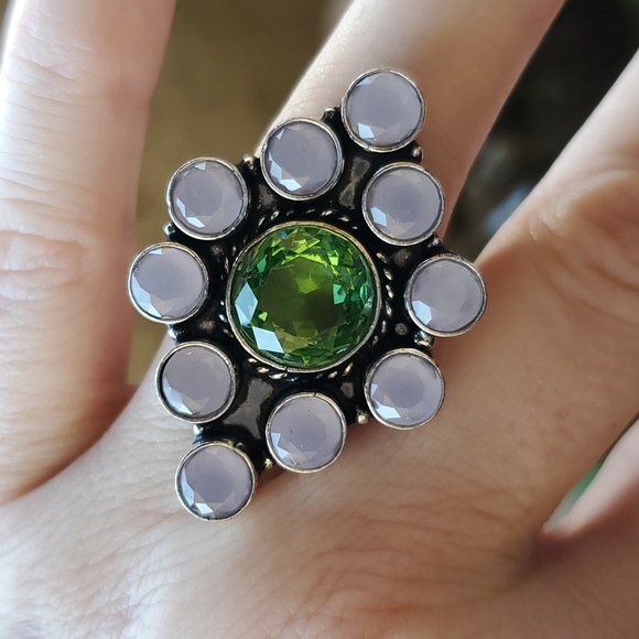 New Oversized Tsavorite and Pink Chalcedony 925 Silver Statement Ring. - Picture 9 of 13